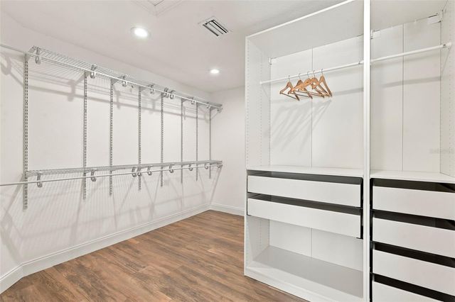 3905 FONTAINEBLEAU DRIVE, Tampa, FL 33634
