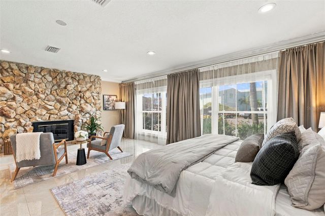 3905 FONTAINEBLEAU DRIVE, Tampa, FL 33634