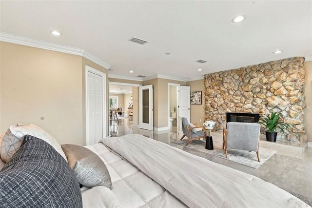 3905 FONTAINEBLEAU DRIVE, Tampa, FL 33634