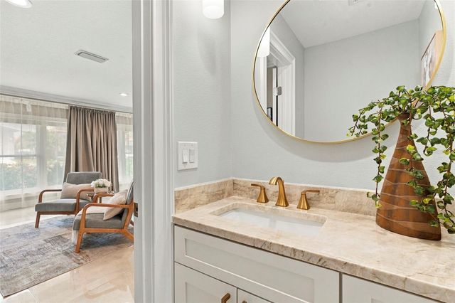 3905 FONTAINEBLEAU DRIVE, Tampa, FL 33634