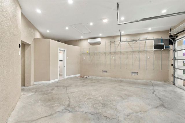 3905 FONTAINEBLEAU DRIVE, Tampa, FL 33634