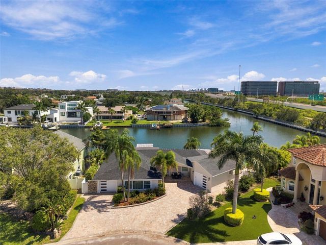3905 FONTAINEBLEAU DRIVE, Tampa, FL 33634
