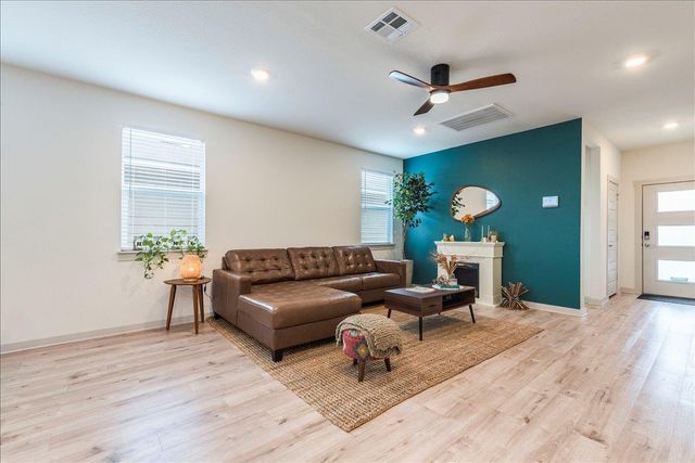 125 Cupreata LN, Leander, TX 78641