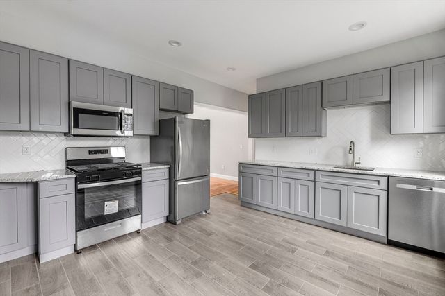 33 Wolcott Street 3, Boston, MA 02121