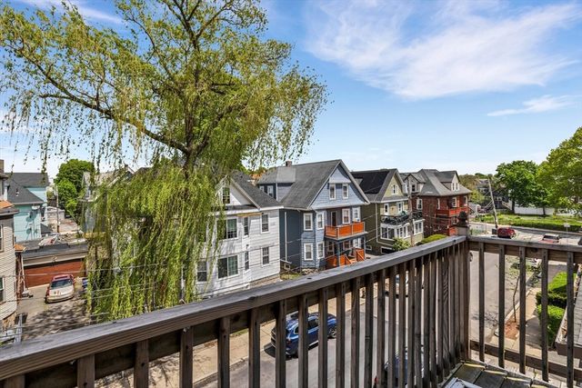 33 Wolcott Street 3, Boston, MA 02121