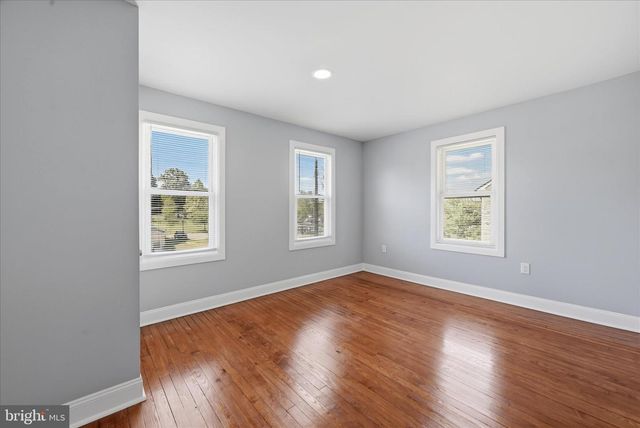 312 E PICCADILLY ST, Winchester, VA 22601