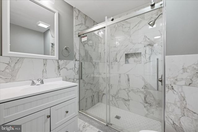 312 E PICCADILLY ST, Winchester, VA 22601