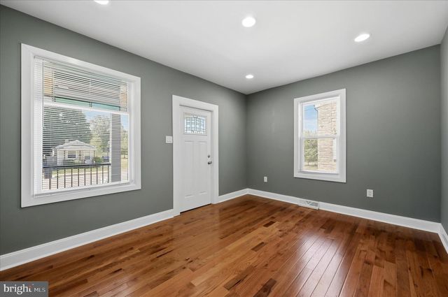 312 E PICCADILLY ST, Winchester, VA 22601