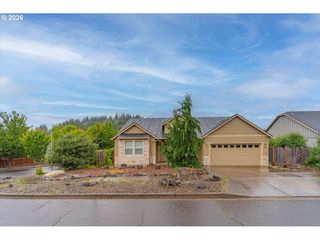 911 IKE MOONEY Rd, Silverton, OR 97381