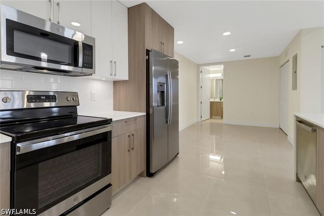 26600 Rosewood Pointe DR 303, Bonita Springs, FL 34135