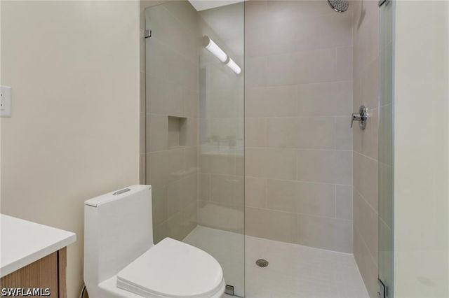 26600 Rosewood Pointe DR 303, Bonita Springs, FL 34135