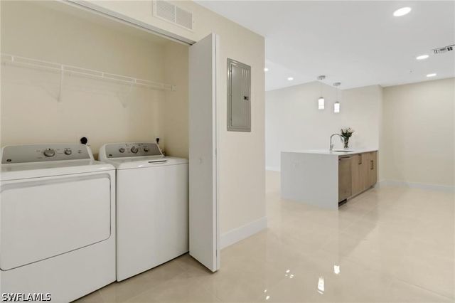 26600 Rosewood Pointe DR 303, Bonita Springs, FL 34135