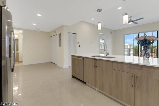 26600 Rosewood Pointe DR 303, Bonita Springs, FL 34135