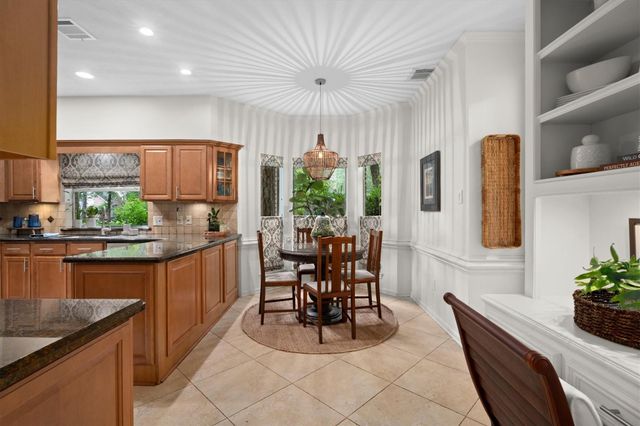 23 Tanager Trail, The Woodlands, TX 77381
