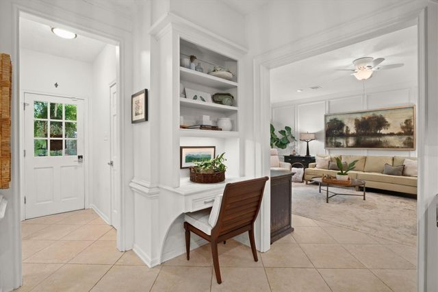 23 Tanager Trail, The Woodlands, TX 77381
