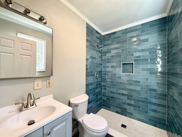 1618 Pinecrest Road B, Charleston, SC 29407