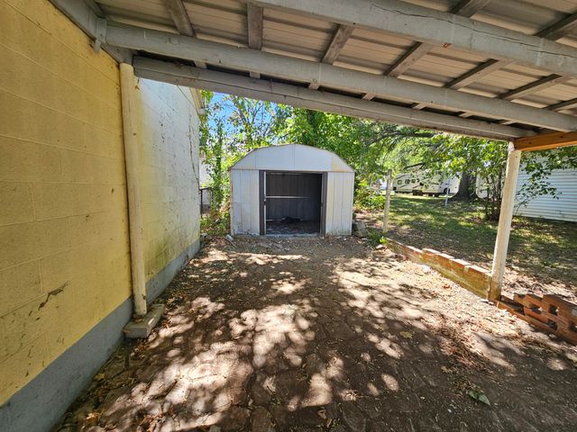 503 S West Street, Mt Vernon, MO 65712