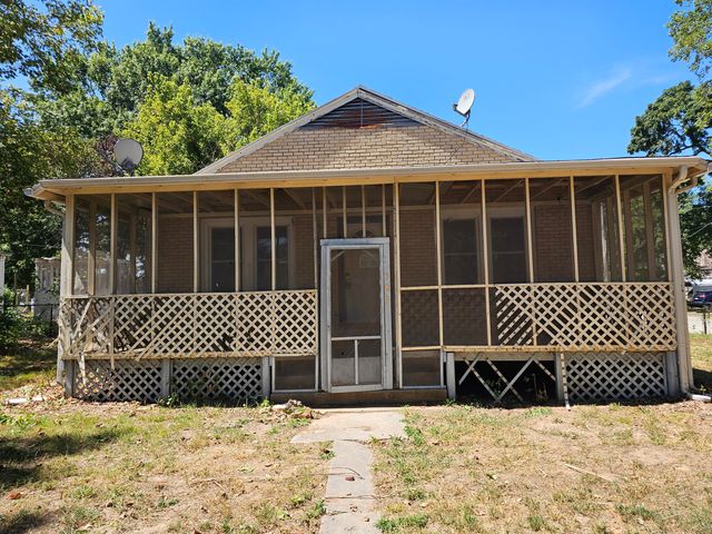 503 S West Street, Mt Vernon, MO 65712