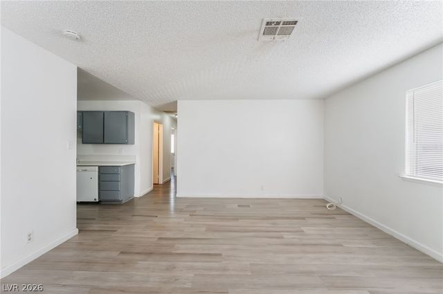 6982 Hopkins Drive D, Las Vegas, NV 89156