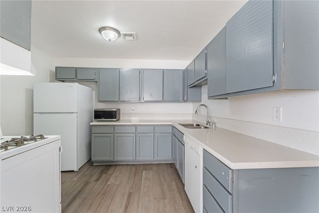 6982 Hopkins Drive D, Las Vegas, NV 89156