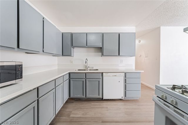 6982 Hopkins Drive D, Las Vegas, NV 89156