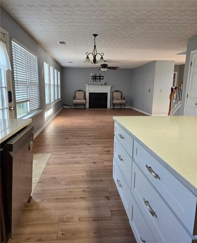 728 roxholly lane, Buford, GA 30518