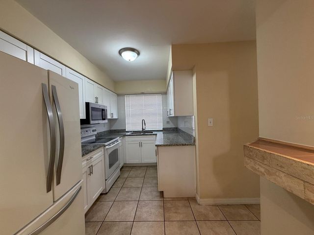 7501 GALLINETA COURT, Tampa, FL 33615