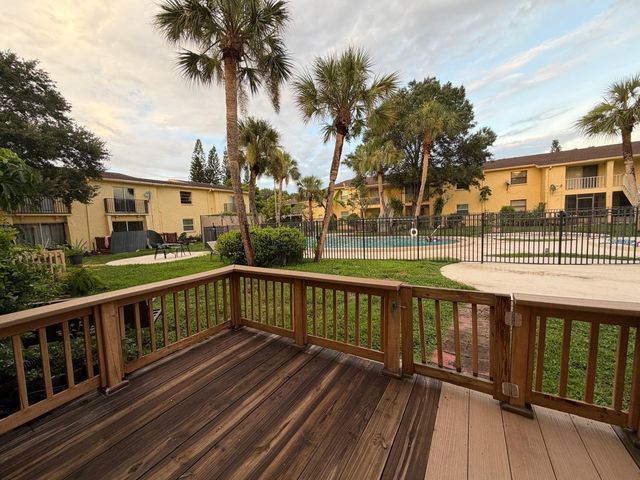 7501 GALLINETA COURT, Tampa, FL 33615