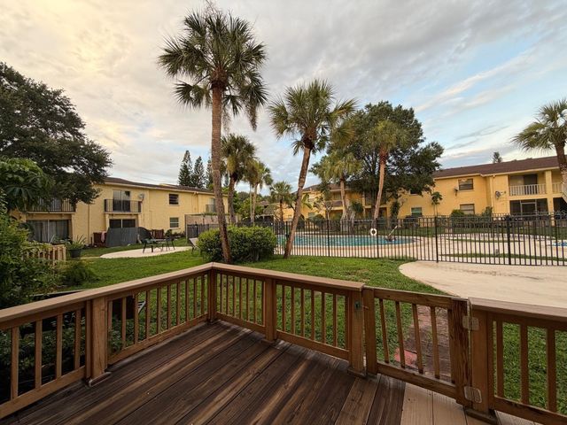 7501 GALLINETA COURT, Tampa, FL 33615