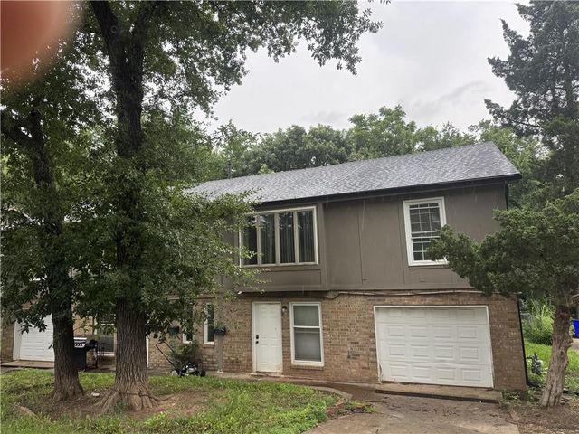 3906 E 123 Terrace, Grandview, MO 64030
