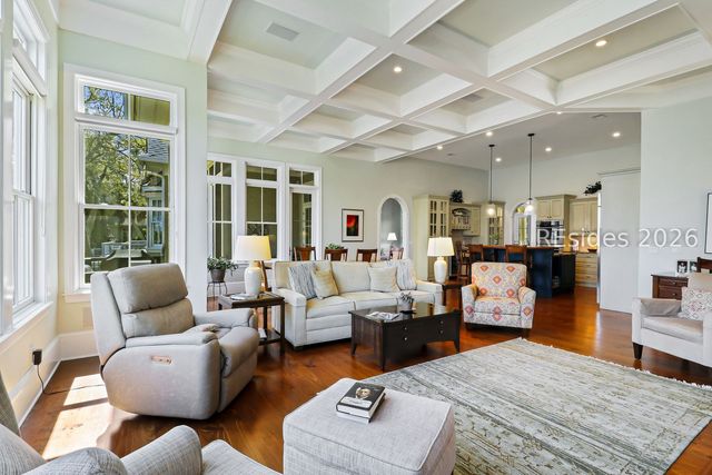 10 Bayley Point Ln, Hilton Head Island, SC 29926