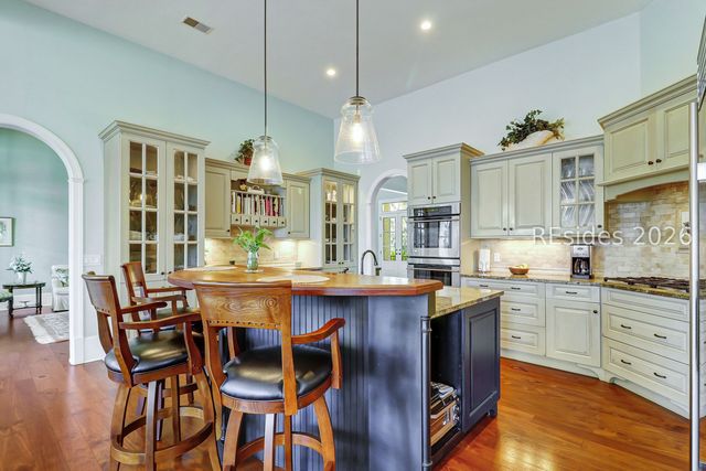 10 Bayley Point Ln, Hilton Head Island, SC 29926