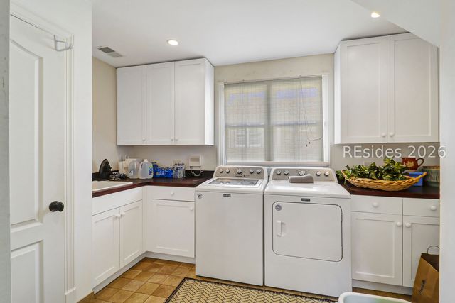 10 Bayley Point Ln, Hilton Head Island, SC 29926