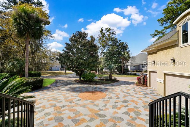 10 Bayley Point Ln, Hilton Head Island, SC 29926