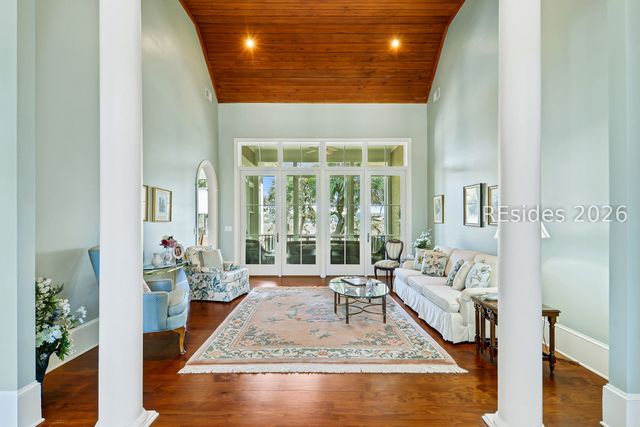 10 Bayley Point Ln, Hilton Head Island, SC 29926