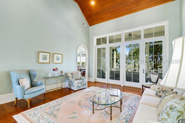 10 Bayley Point Ln, Hilton Head Island, SC 29926