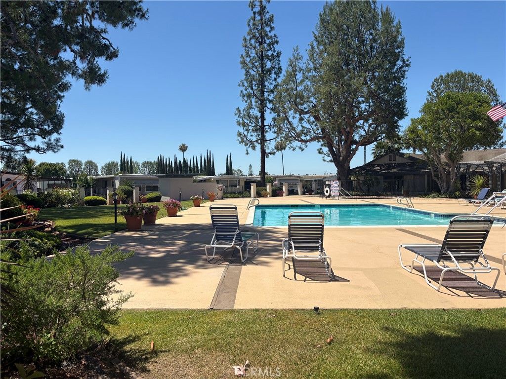 Image 16 of property listing at 2300 E Valley Parkway 199, Escondido, CA 92027