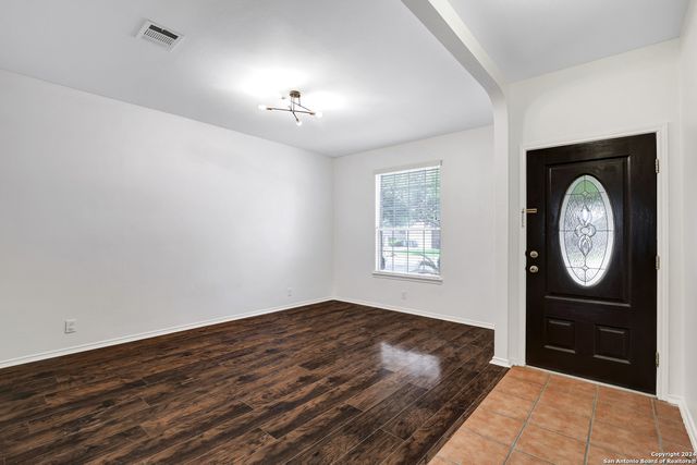 13738 Riverbank Pass, Helotes, TX 78023