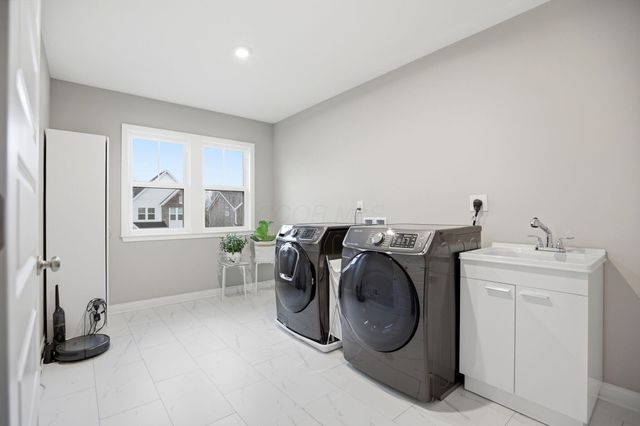 254 Harness Way, Delaware, OH 43015