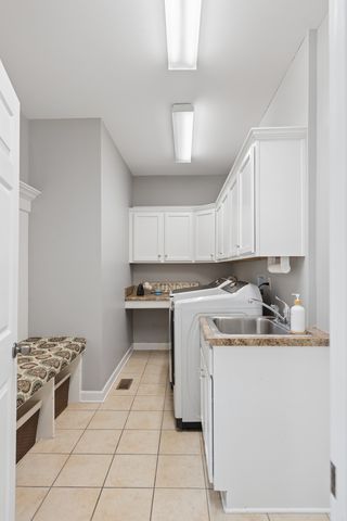 1833 Bronwyn Ct, Brentwood, TN 37027
