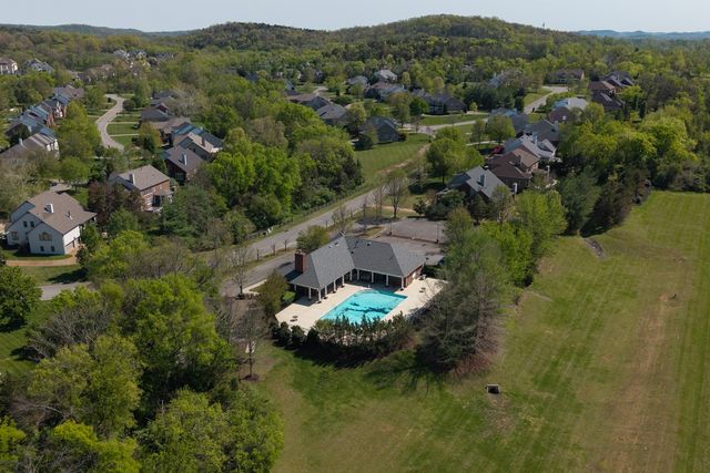 1833 Bronwyn Ct, Brentwood, TN 37027