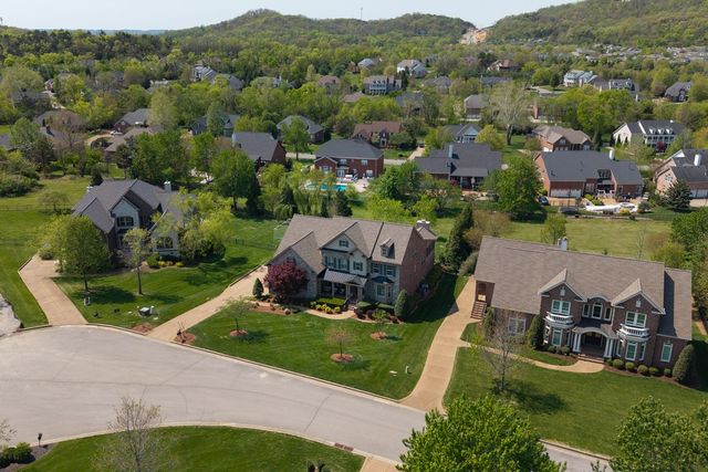 1833 Bronwyn Ct, Brentwood, TN 37027