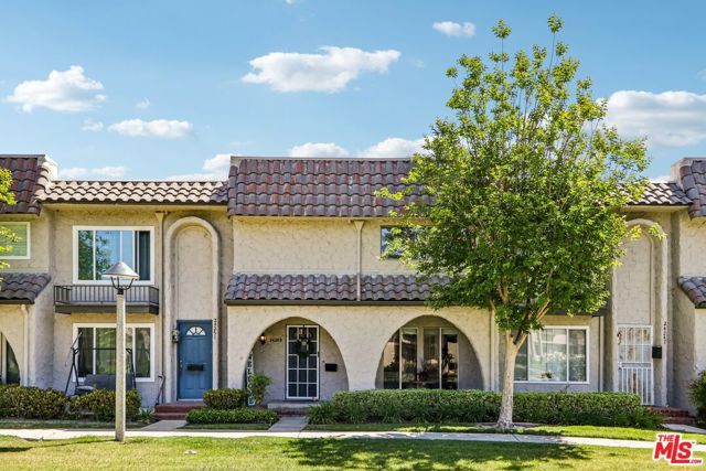 24249 La Glorita Circle, Newhall (santa Clarita), CA 91321