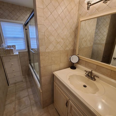 7803 5TH AVE, North Bergen, NJ 07047