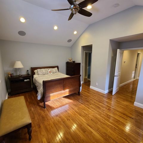 7803 5TH AVE, North Bergen, NJ 07047