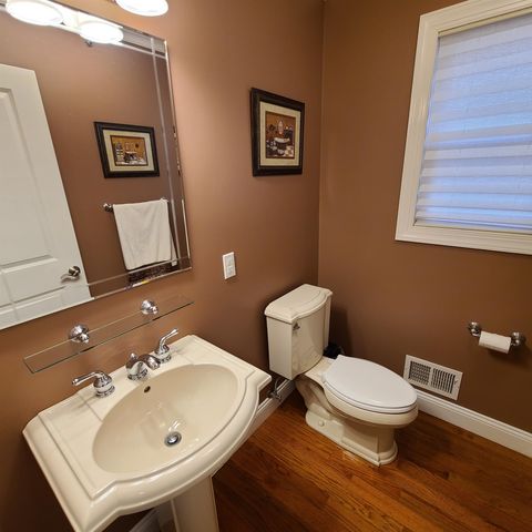 7803 5TH AVE, North Bergen, NJ 07047