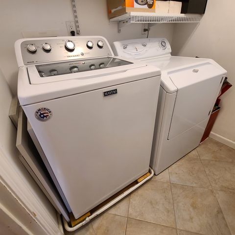 7803 5TH AVE, North Bergen, NJ 07047