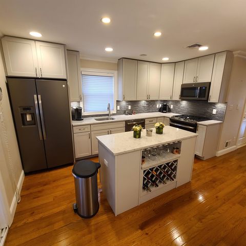 7803 5TH AVE, North Bergen, NJ 07047