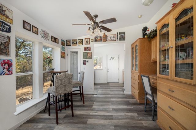 24090 Restive Way, Grass Valley, CA 95949