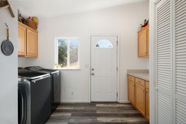 24090 Restive Way, Grass Valley, CA 95949